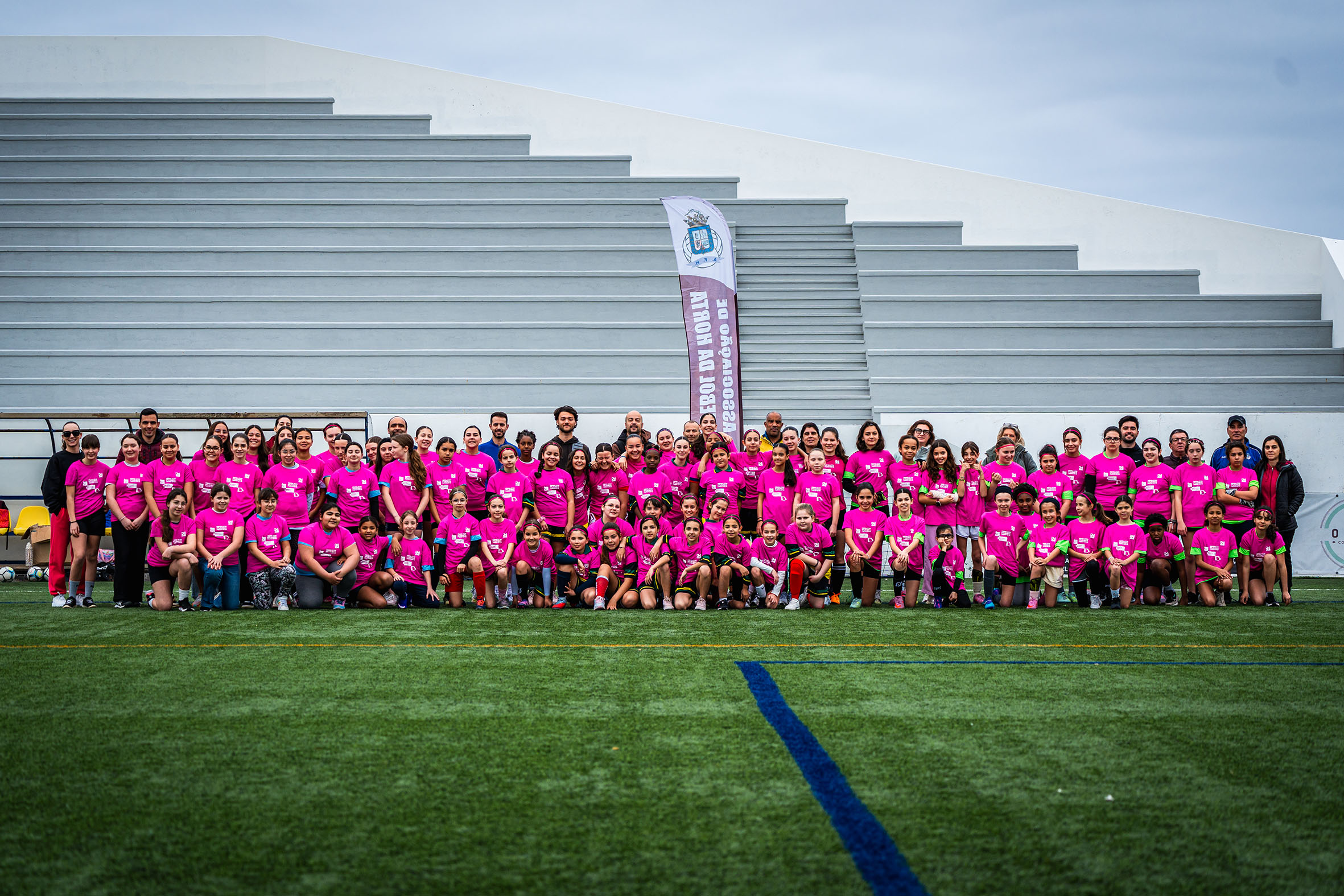 Festa do Futebol Feminino reuniu cerca de 100 jovens na Madalena